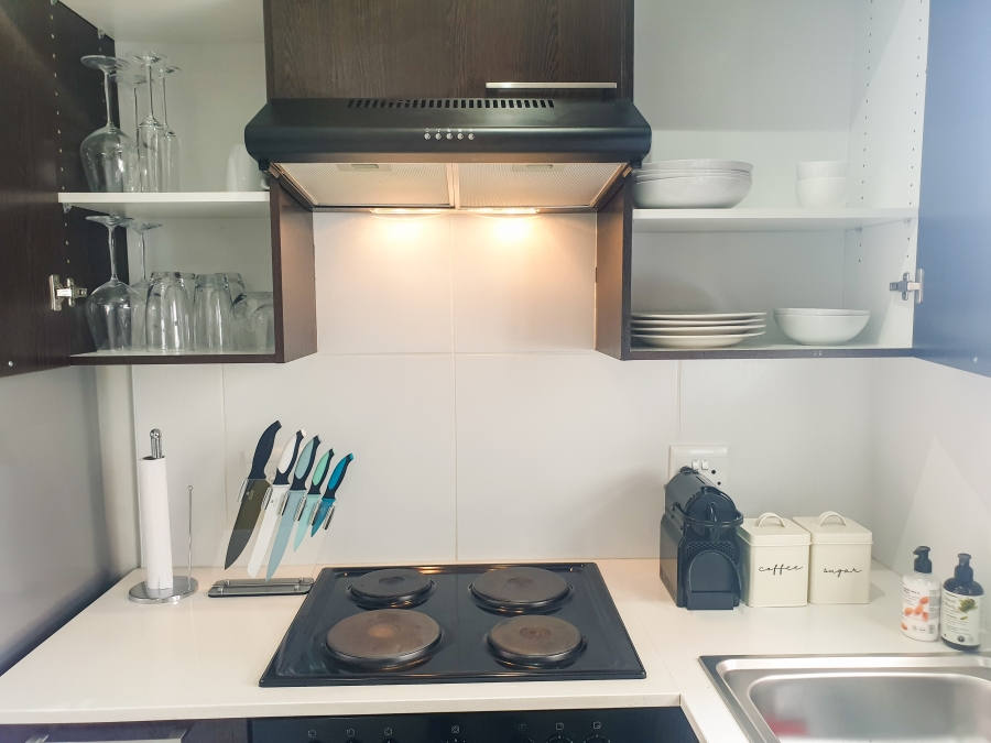 To Let 1 Bedroom Property for Rent in Fourways Gauteng