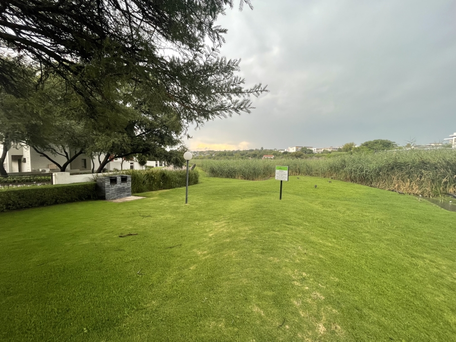 To Let 1 Bedroom Property for Rent in Fourways Gauteng