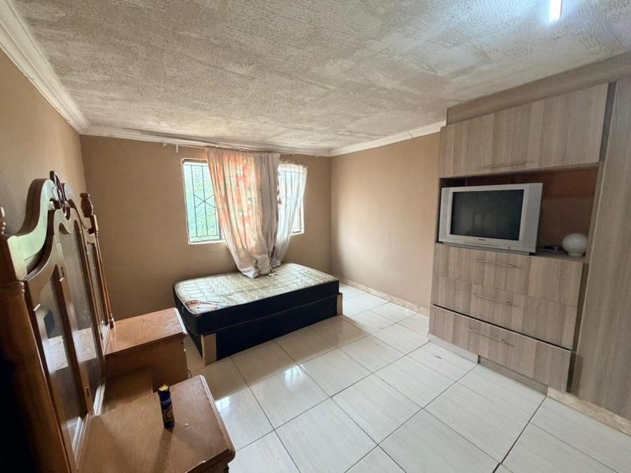 To Let 4 Bedroom Property for Rent in Olievenhoutbosch Gauteng