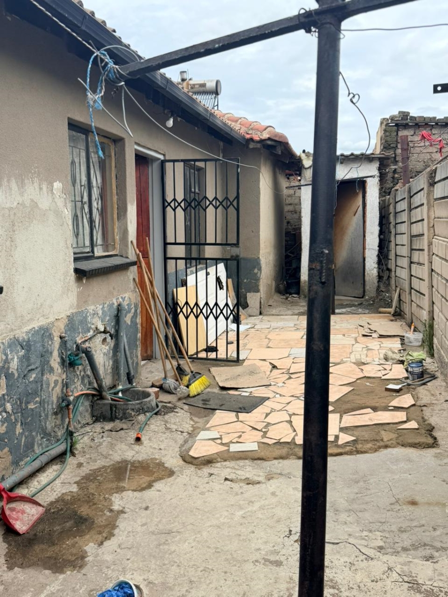 To Let 4 Bedroom Property for Rent in Olievenhoutbosch Gauteng