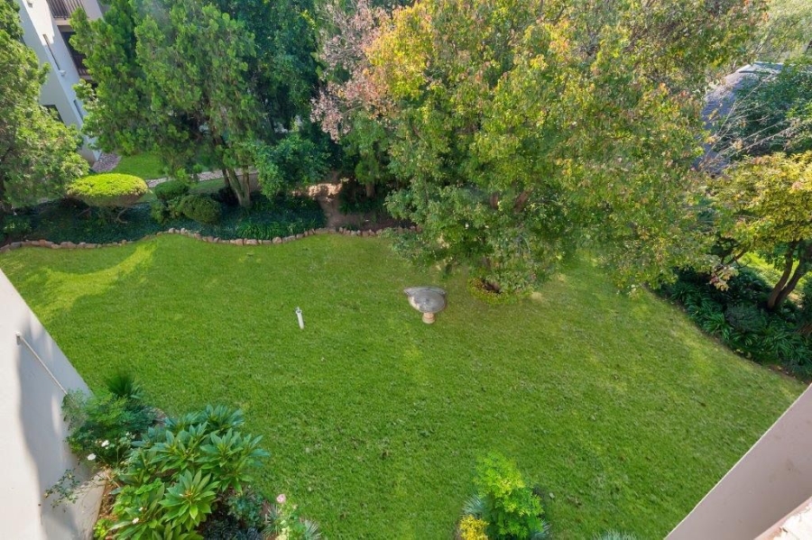 To Let 2 Bedroom Property for Rent in Broadacres Gauteng