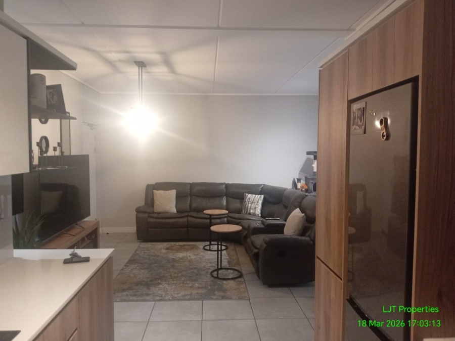 To Let 3 Bedroom Property for Rent in Waterfall Gauteng