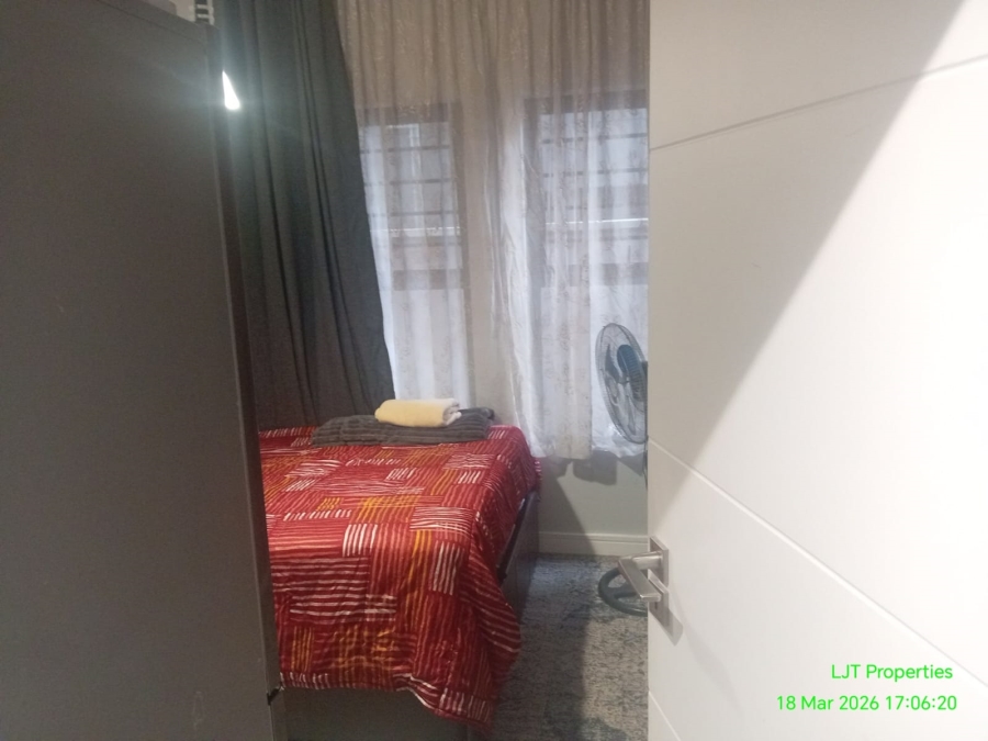 To Let 3 Bedroom Property for Rent in Waterfall Gauteng