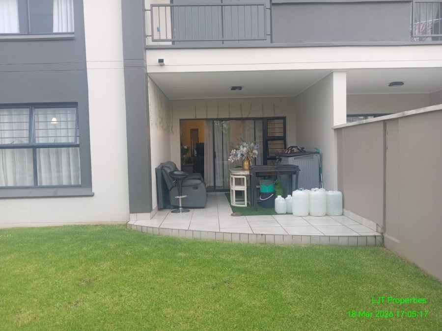 To Let 3 Bedroom Property for Rent in Waterfall Gauteng