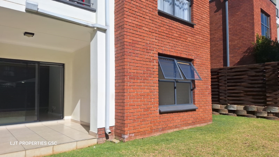 3 Bedroom Property for Sale in Greenstone Hill Gauteng