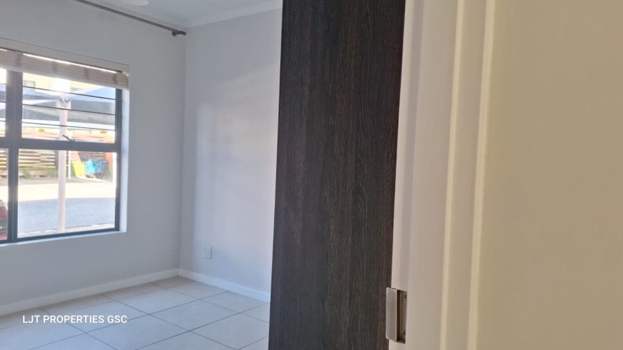 3 Bedroom Property for Sale in Greenstone Hill Gauteng