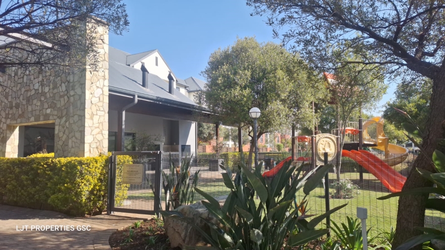 3 Bedroom Property for Sale in Greenstone Hill Gauteng