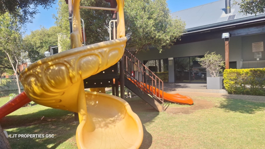 3 Bedroom Property for Sale in Greenstone Hill Gauteng