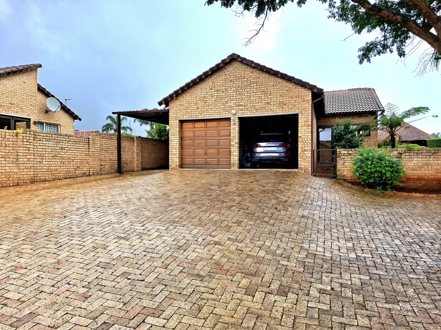 2 Bedroom Property for Sale in Willowbrook Gauteng