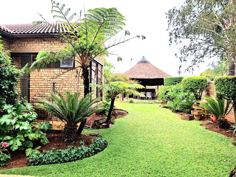 2 Bedroom Property for Sale in Willowbrook Gauteng