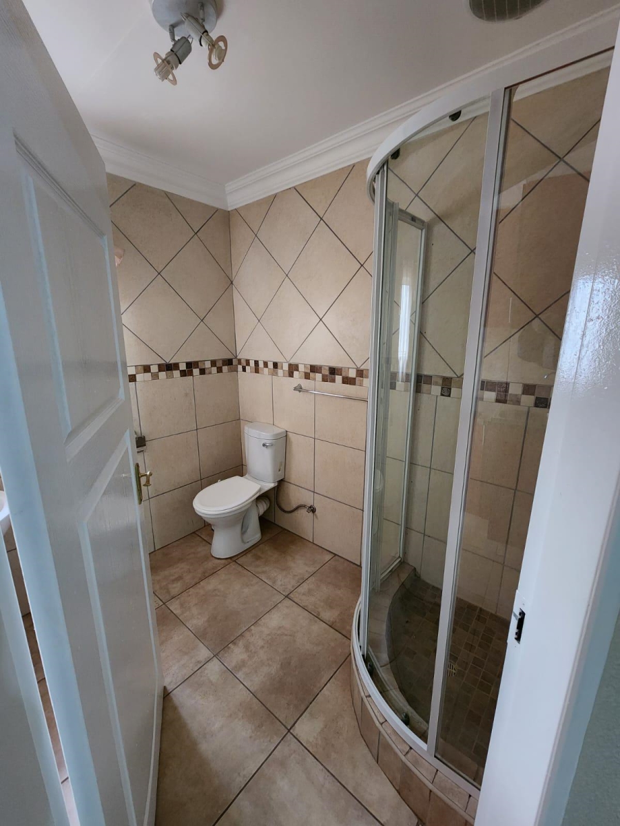 1 Bedroom Property for Sale in Lewisham Gauteng
