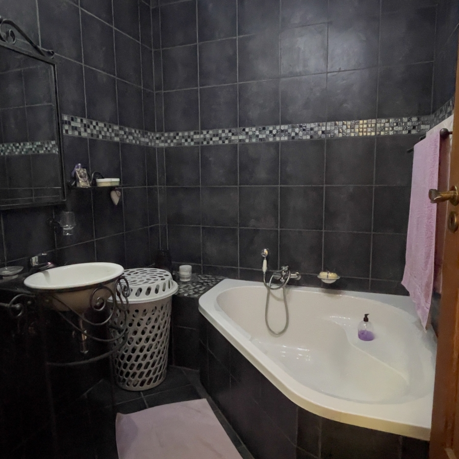 4 Bedroom Property for Sale in Bester Gauteng