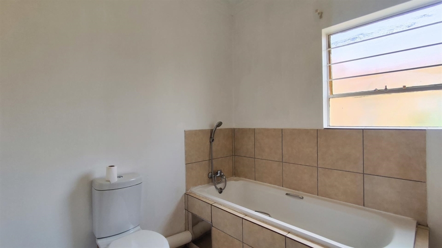 3 Bedroom Property for Sale in Dawn Park Gauteng