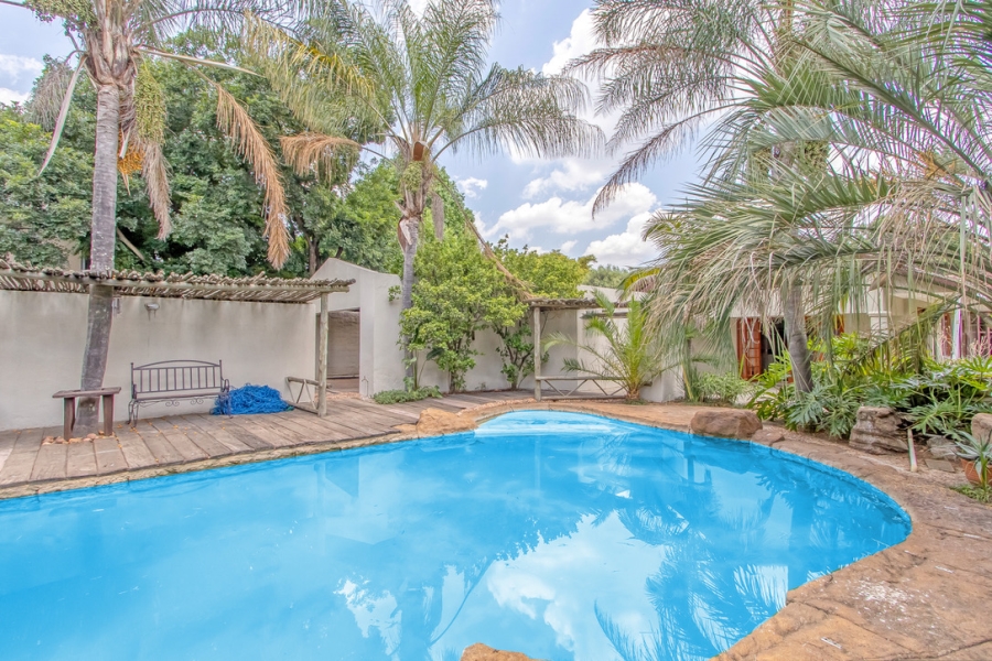 4 Bedroom Property for Sale in Linden Gauteng