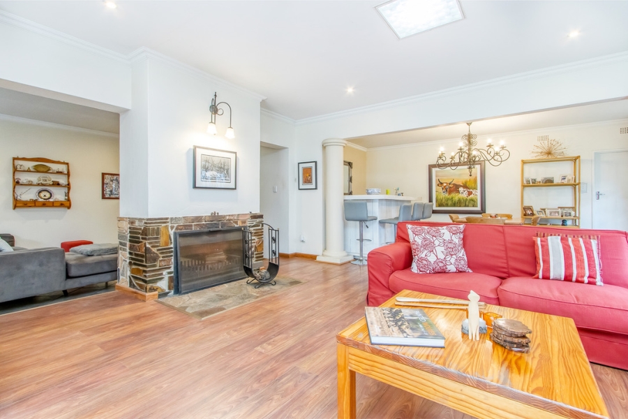 4 Bedroom Property for Sale in Linden Gauteng