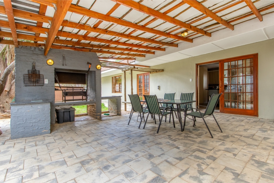 4 Bedroom Property for Sale in Linden Gauteng