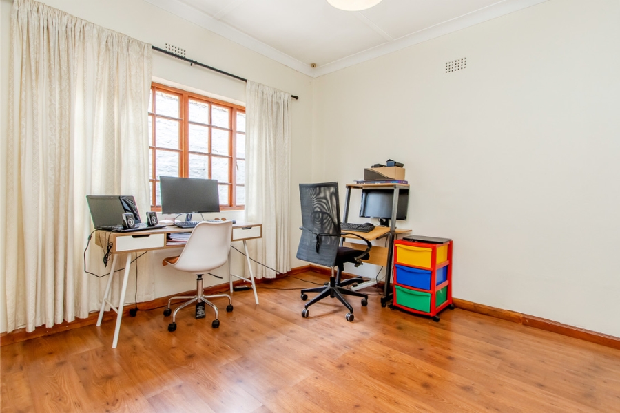 4 Bedroom Property for Sale in Linden Gauteng