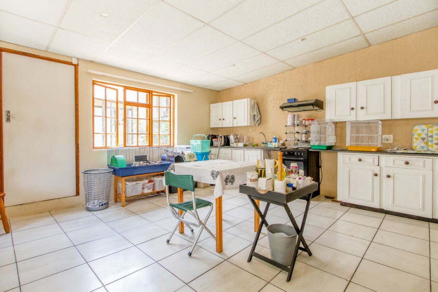 4 Bedroom Property for Sale in Linden Gauteng