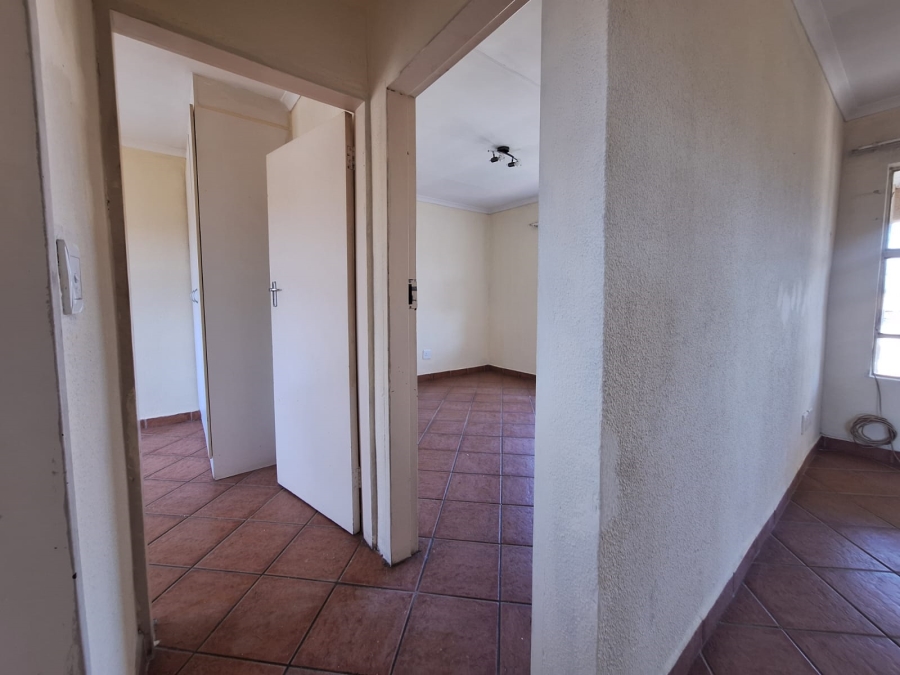 2 Bedroom Property for Sale in Rensburg Gauteng