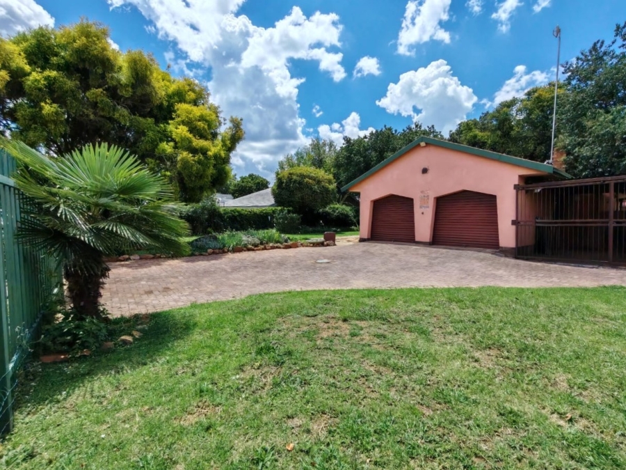 4 Bedroom Property for Sale in Risiville Gauteng