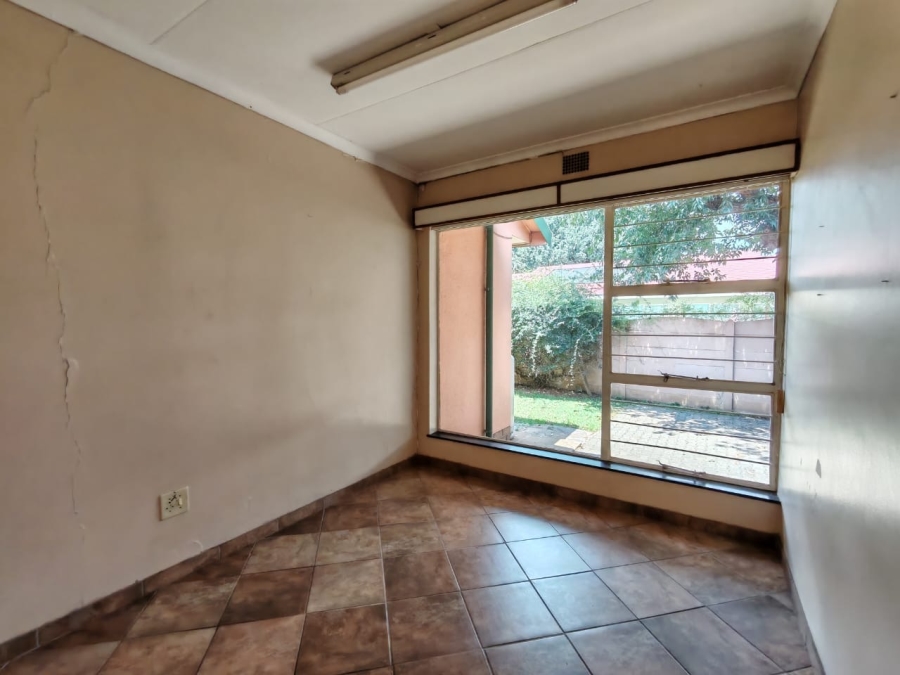 4 Bedroom Property for Sale in Risiville Gauteng