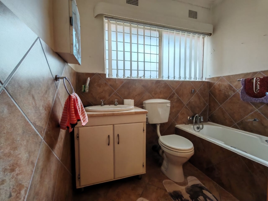 4 Bedroom Property for Sale in Risiville Gauteng