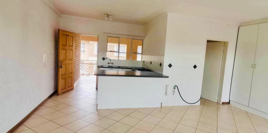 1 Bedroom Property for Sale in Rensburg Gauteng