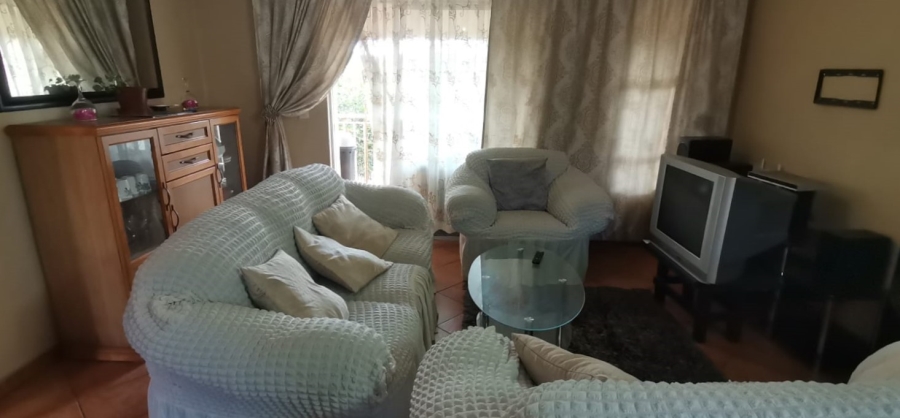 3 Bedroom Property for Sale in Rensburg Gauteng