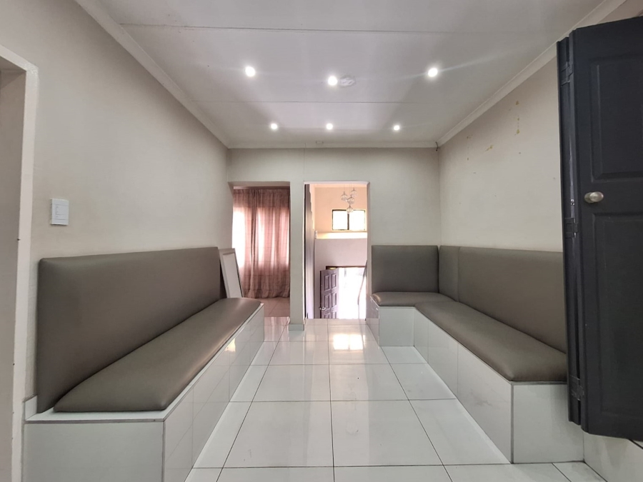 4 Bedroom Property for Sale in Shalimar Ridge Gauteng