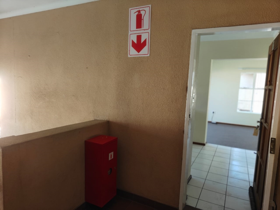 2 Bedroom Property for Sale in Three Rivers Proper Gauteng