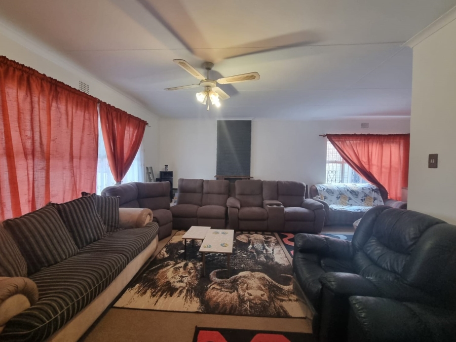 3 Bedroom Property for Sale in Vanderbijlpark SE 6 Gauteng