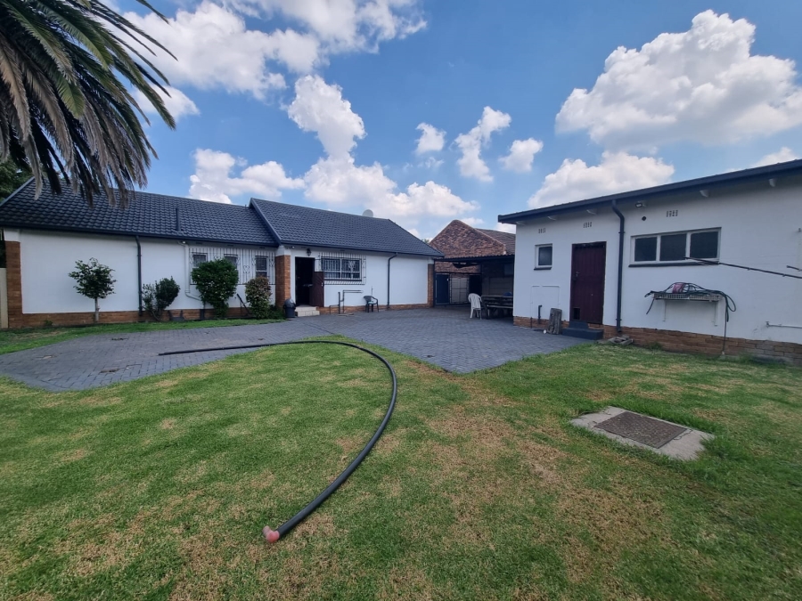 3 Bedroom Property for Sale in Vanderbijlpark SE 6 Gauteng