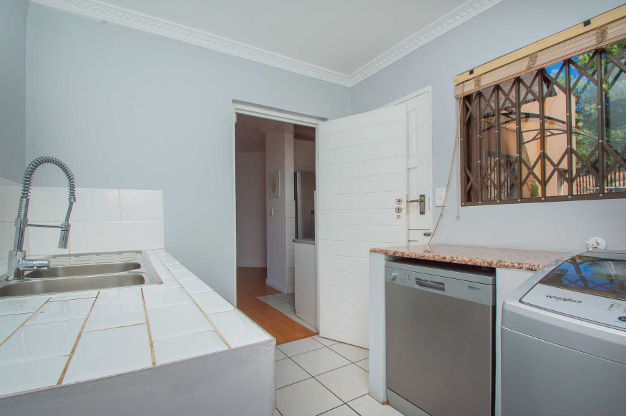 4 Bedroom Property for Sale in Kloofendal Gauteng