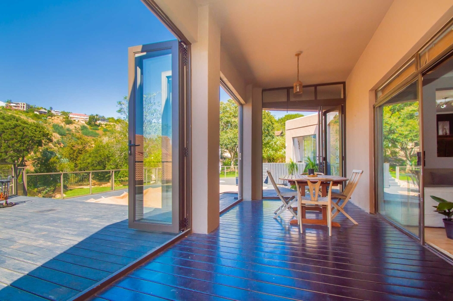 4 Bedroom Property for Sale in Kloofendal Gauteng