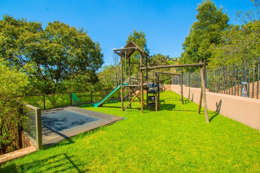 4 Bedroom Property for Sale in Kloofendal Gauteng