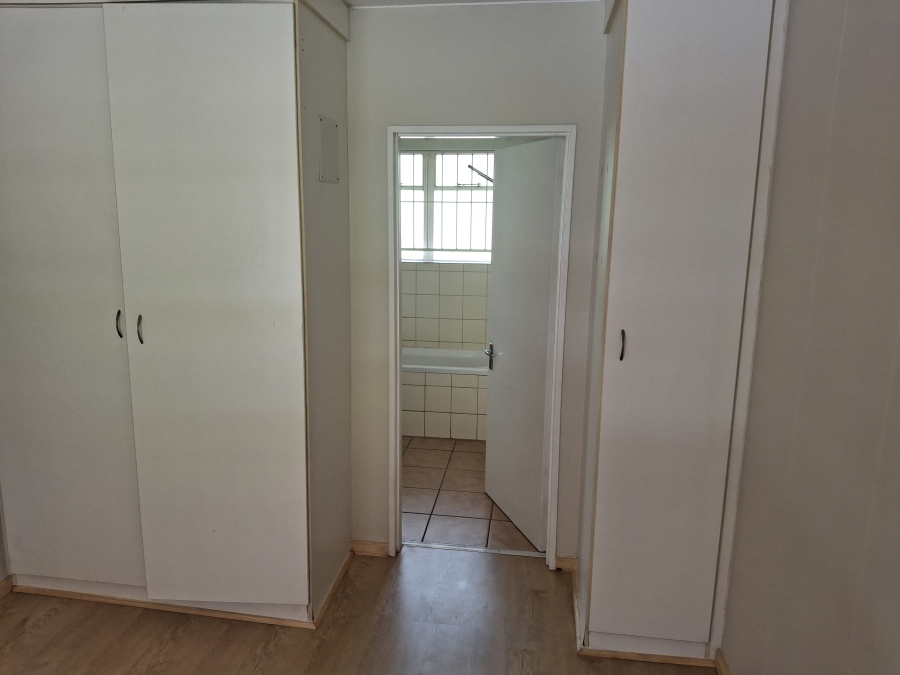 2 Bedroom Property for Sale in Die Wilgers Gauteng