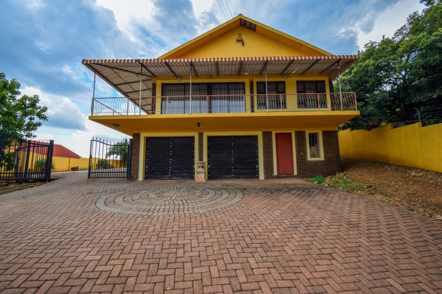 4 Bedroom Property for Sale in Waterkloof Ridge Gauteng