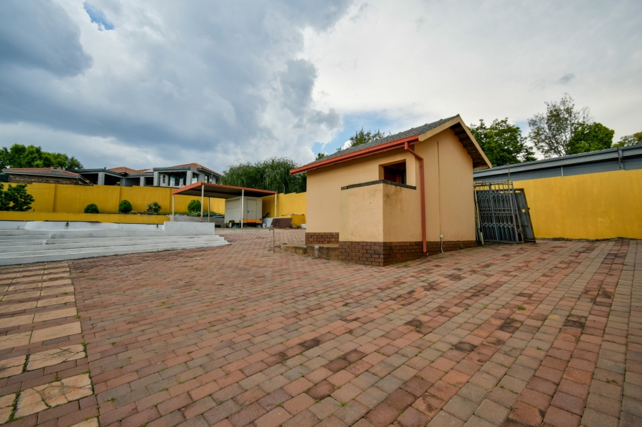 4 Bedroom Property for Sale in Waterkloof Ridge Gauteng