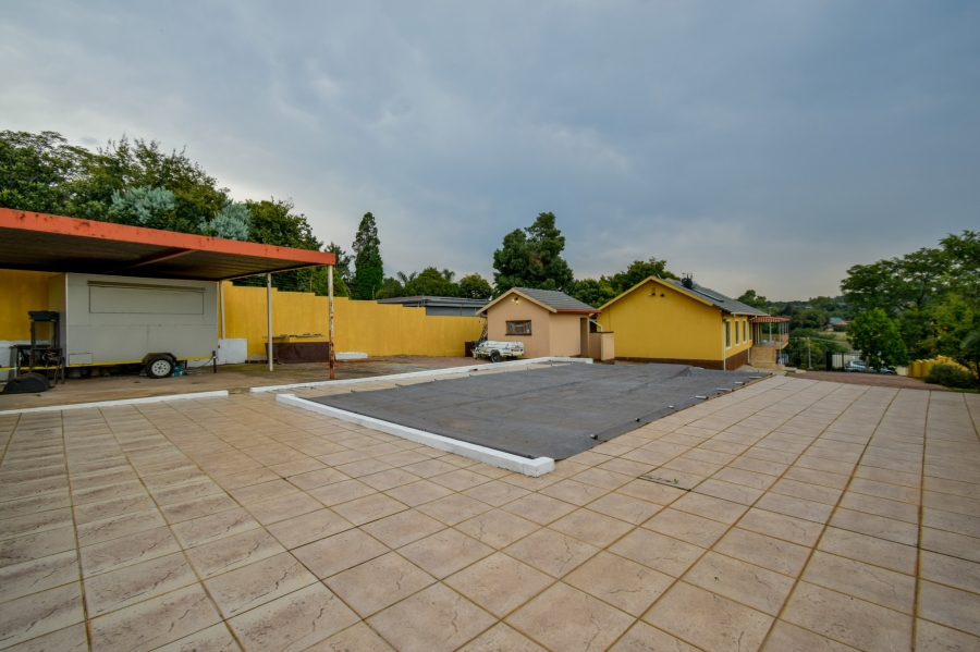 4 Bedroom Property for Sale in Waterkloof Ridge Gauteng