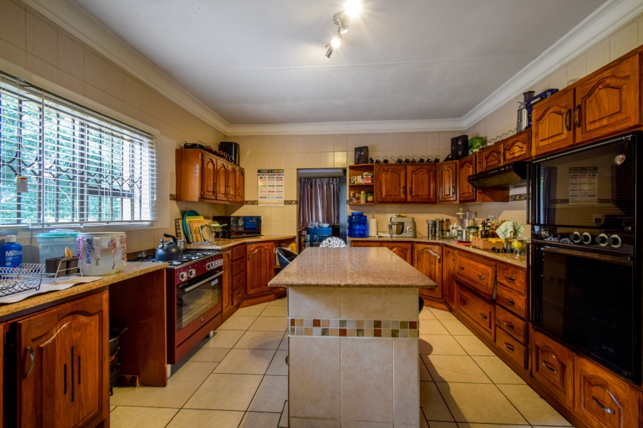 4 Bedroom Property for Sale in Waterkloof Ridge Gauteng
