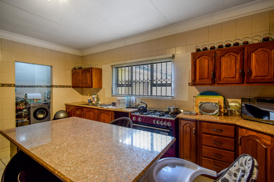 4 Bedroom Property for Sale in Waterkloof Ridge Gauteng