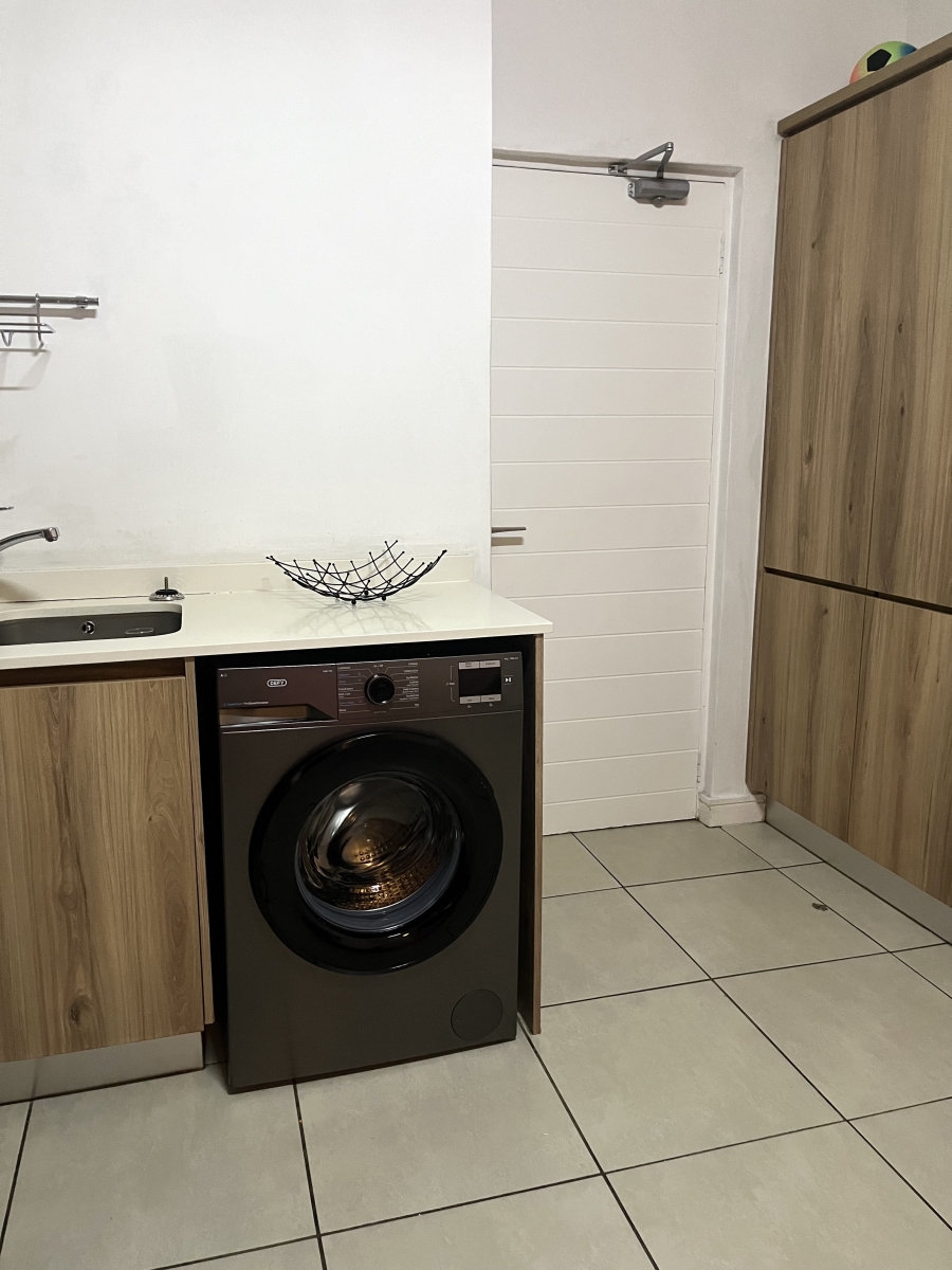 2 Bedroom Property for Sale in Linbro Park Gauteng