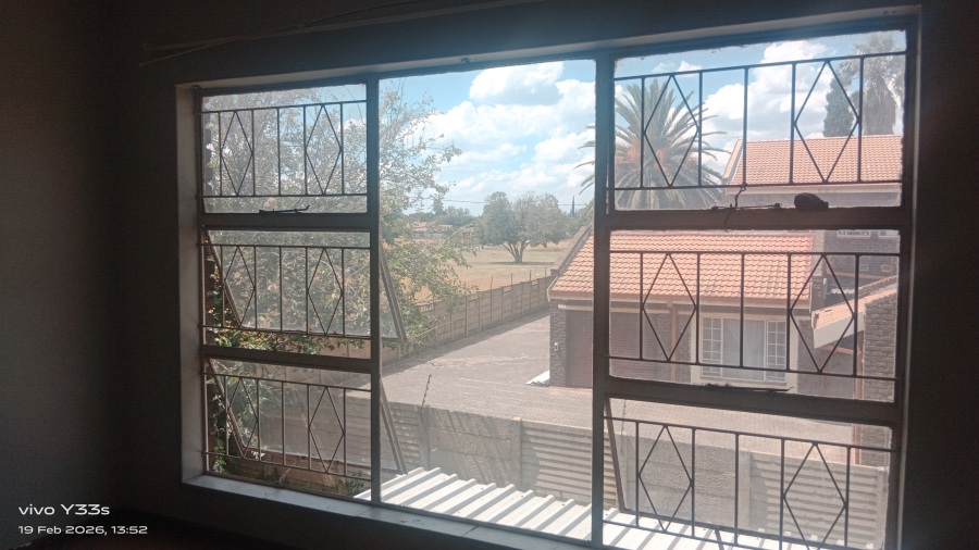 2 Bedroom Property for Sale in Sonland Park Gauteng