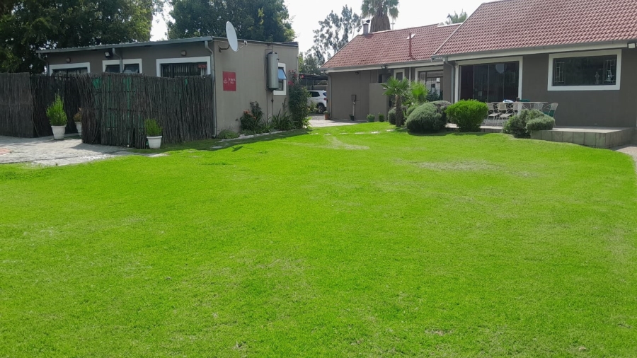 8 Bedroom Property for Sale in Bedworth Park Gauteng