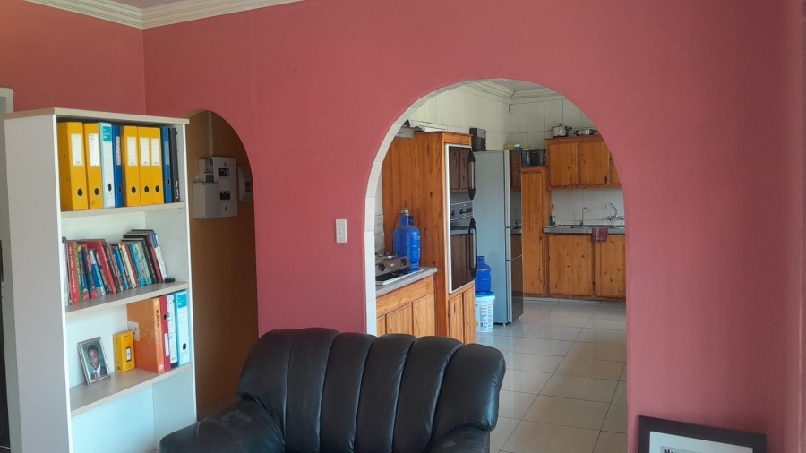 8 Bedroom Property for Sale in Bedworth Park Gauteng