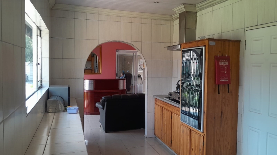 8 Bedroom Property for Sale in Bedworth Park Gauteng
