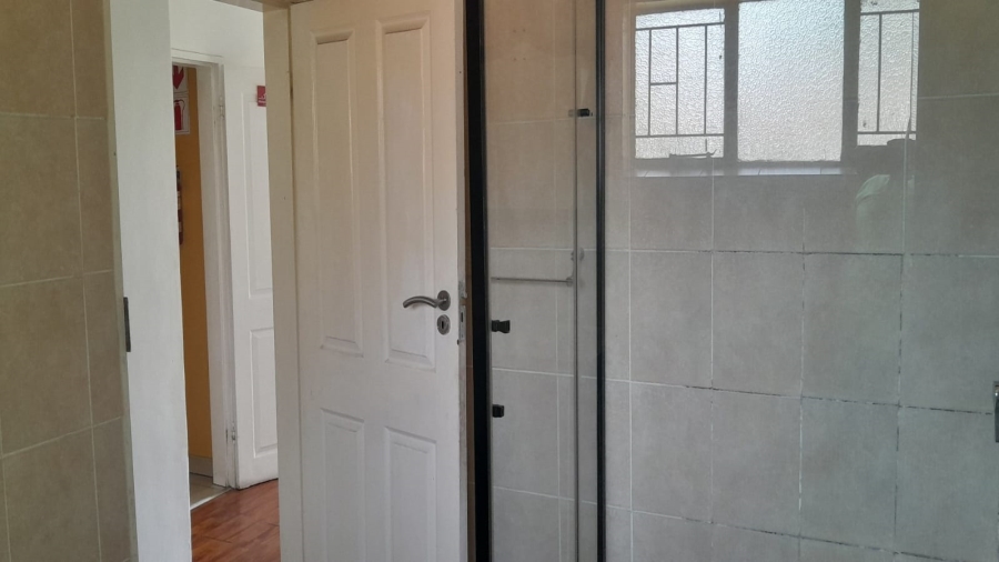 8 Bedroom Property for Sale in Bedworth Park Gauteng