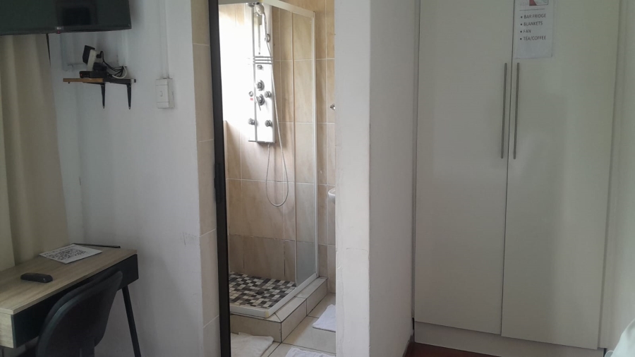 8 Bedroom Property for Sale in Bedworth Park Gauteng