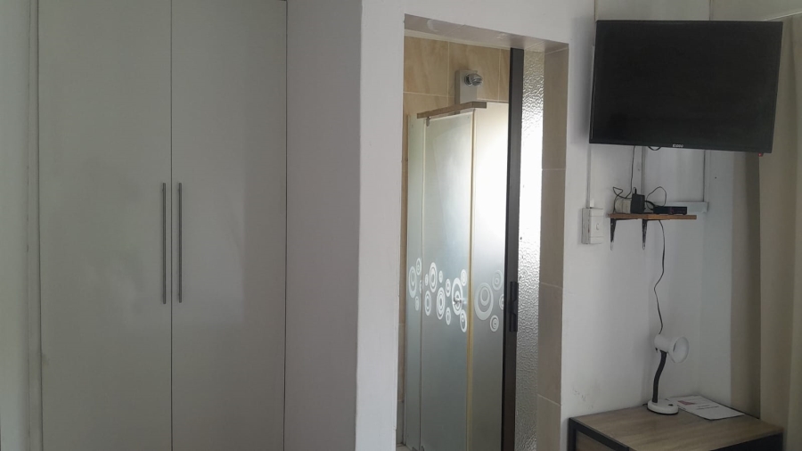 8 Bedroom Property for Sale in Bedworth Park Gauteng