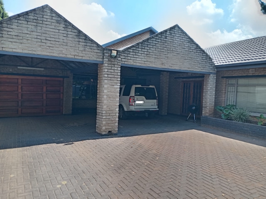 3 Bedroom Property for Sale in Vanderbijlpark Sw 2 Gauteng